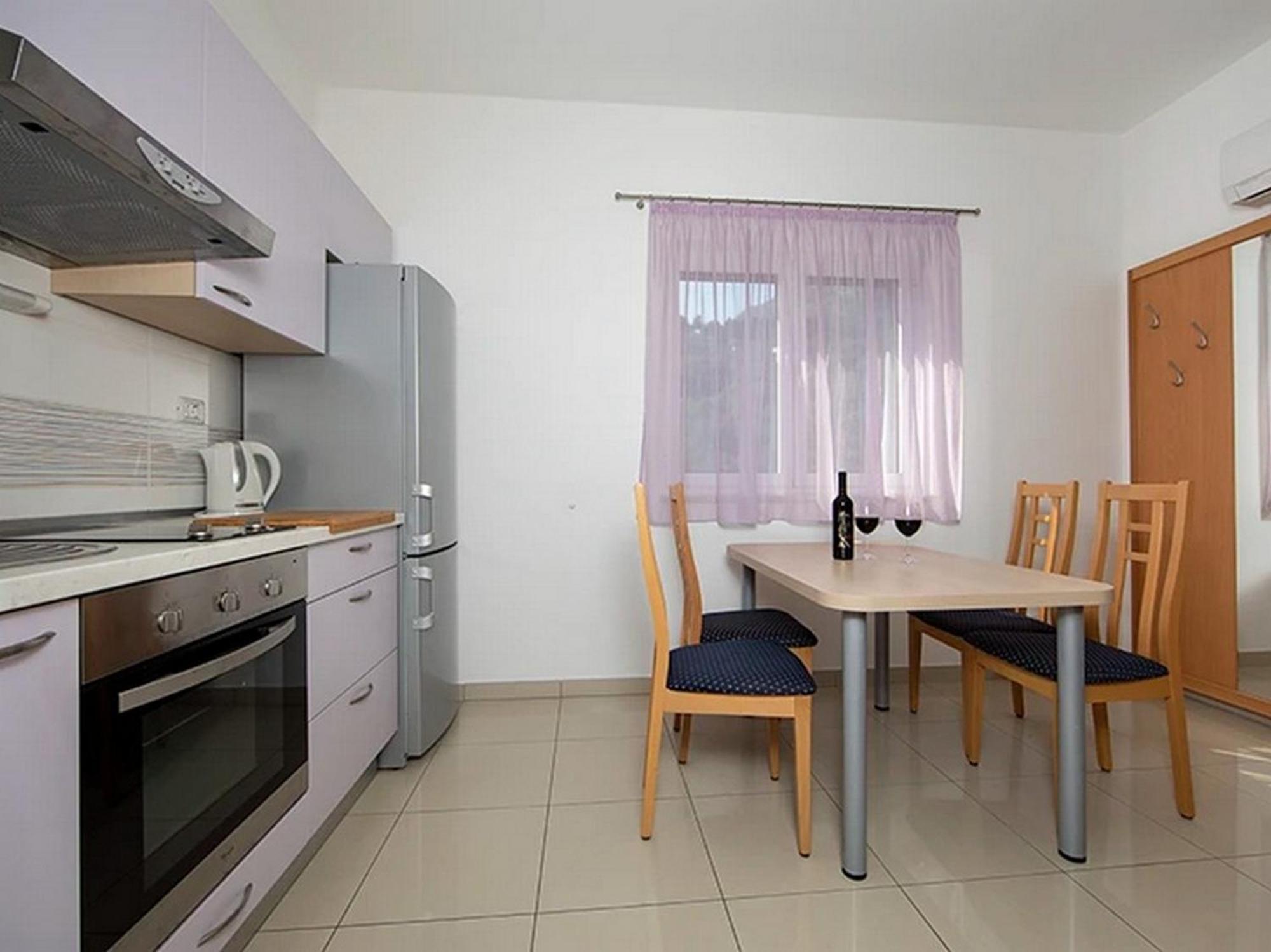 Apartments By The Sea Igrane, Makarska - 17292 Zewnętrze zdjęcie