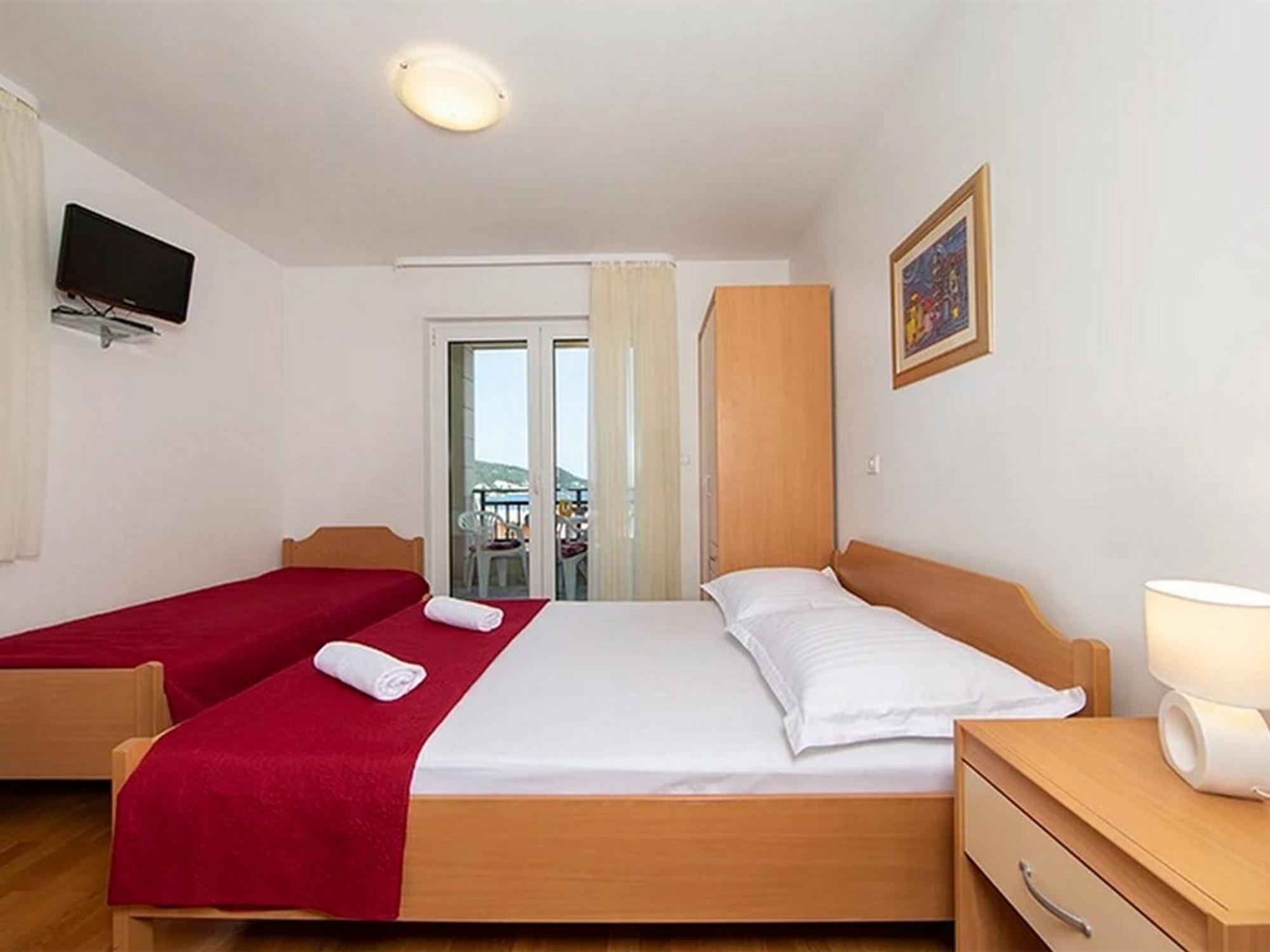 Apartments By The Sea Igrane, Makarska - 17292 Pokój zdjęcie
