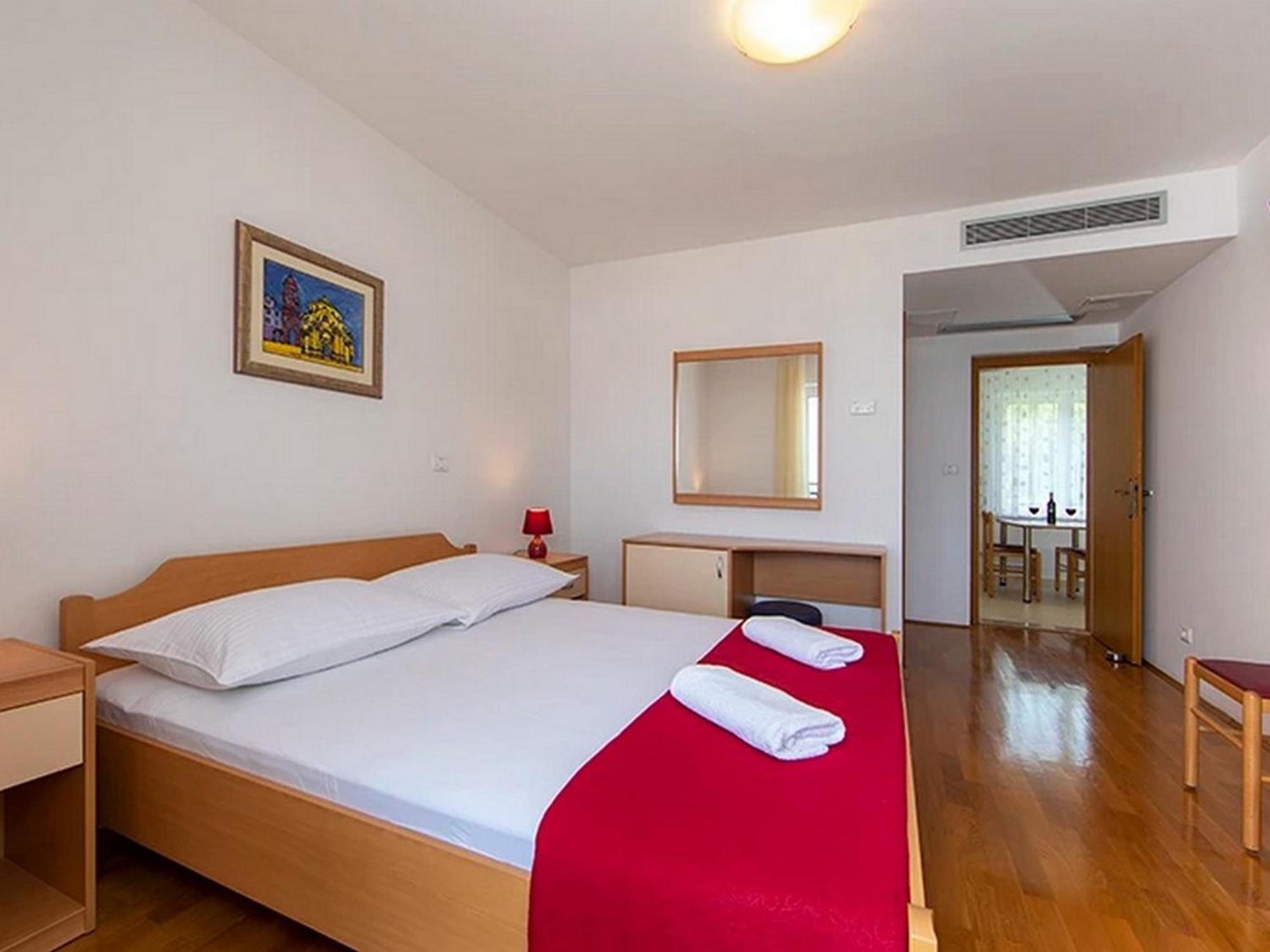 Apartments By The Sea Igrane, Makarska - 17292 Pokój zdjęcie